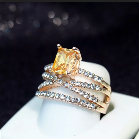 18k Rose Gold Morganite & White Sapphire Pavè Ring - Picture 5 of 9
